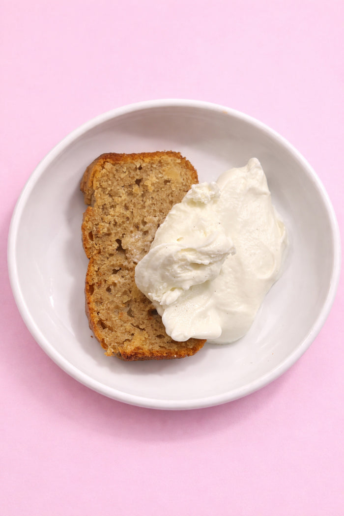 Apple cake with vanilla ice cream